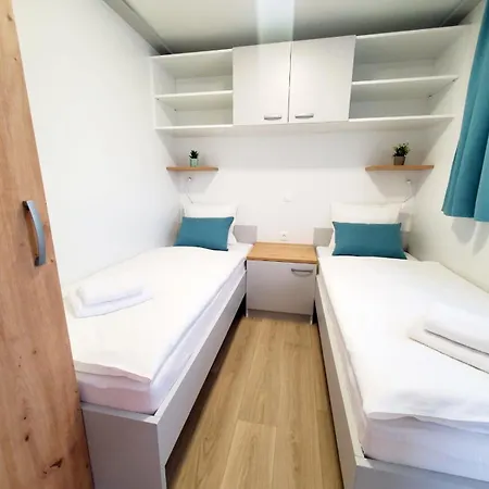 Mobilhome Arina - With Pool Ferienhaus *