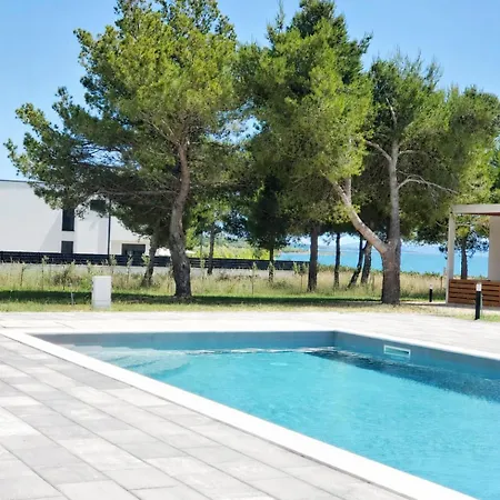 Ferienhaus Mobilhome Arina - With Pool